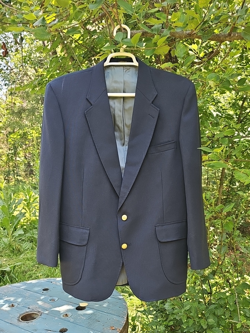 Stafford Men's Size 44R Dark Navy Suit Jacket Blazer with Gold Tone Buttons Used